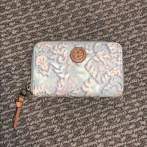 Tory Burch Feminine Wallet